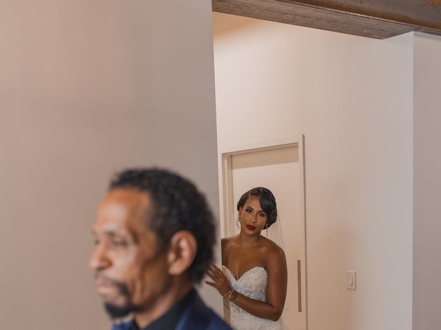 William and Shawntae&apos;s Wedding in Kansas City, Missouri 4