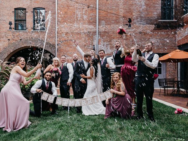 Josiah and Carissa&apos;s Wedding in Dubuque, Iowa 15