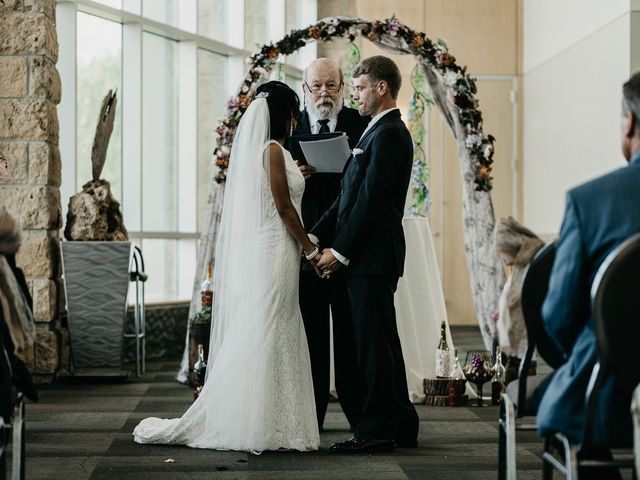 Josiah and Carissa&apos;s Wedding in Dubuque, Iowa 20