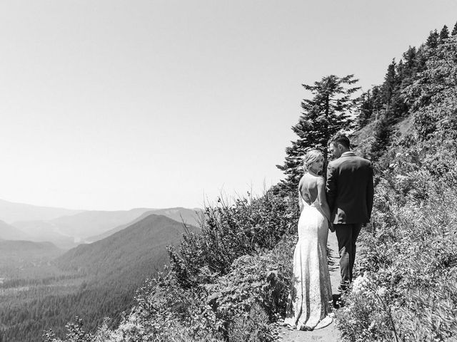 Andrew and Megan&apos;s Wedding in Sandy, Oregon 14
