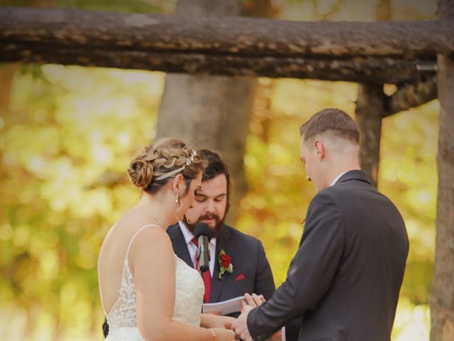 Jarod and Kelsey&apos;s Wedding in Wisconsin Dells, Wisconsin 5