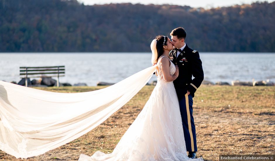 Jason and Leslie's Wedding in Hastings on Hudson, New York