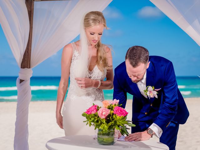 Scott and Amber&apos;s Wedding in Cancun, Mexico 16