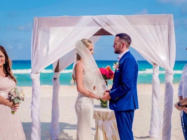 Scott and Amber&apos;s Wedding in Cancun, Mexico 44