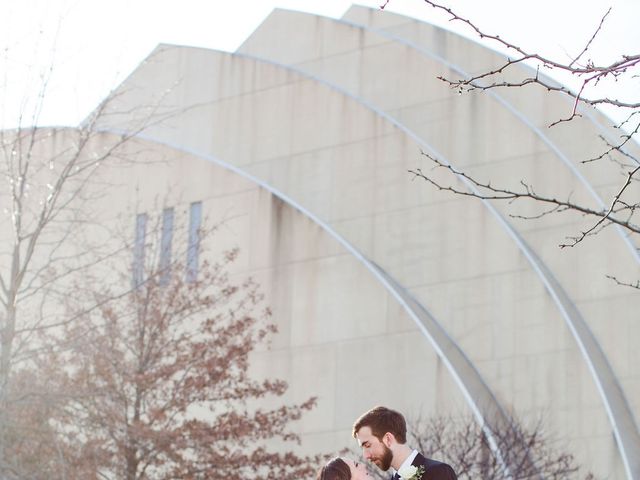 TJ Burnett and Caroline&apos;s Wedding in Kansas City, Missouri 25