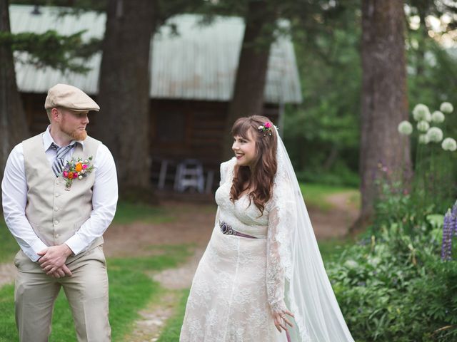 Arielle and Deron&apos;s Wedding in Bozeman, Montana 7