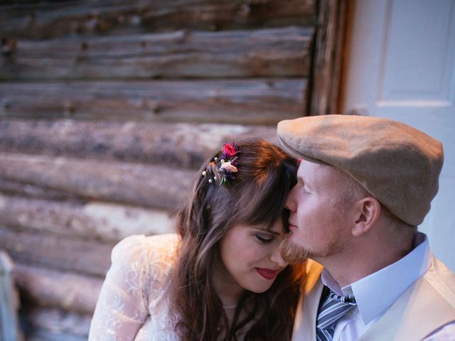 Arielle and Deron&apos;s Wedding in Bozeman, Montana 16