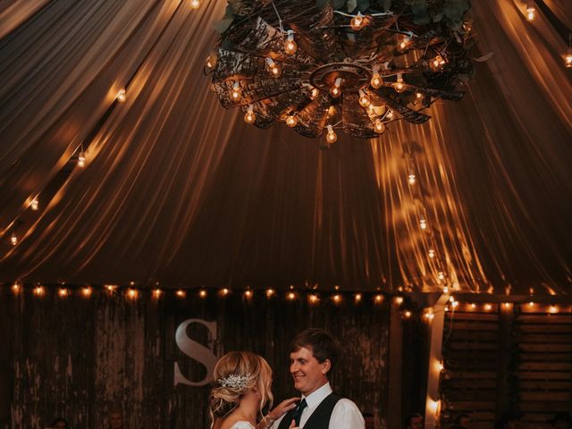 Derek and Kaycee&apos;s Wedding in Omaha, Nebraska 5