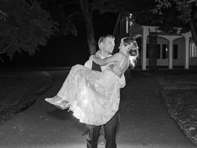 Amber and Kyle&apos;s Wedding in Farmington, Connecticut 3