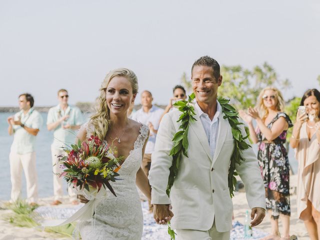 Kelli and Jay&apos;s wedding in Hawaii 12