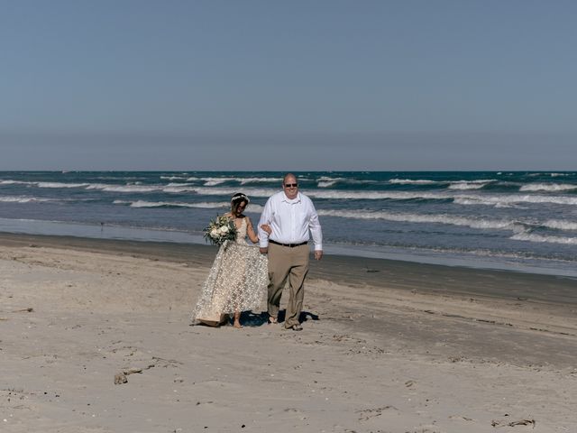 Daniella and Joshua&apos;s Wedding in Corpus Christi, Texas 4