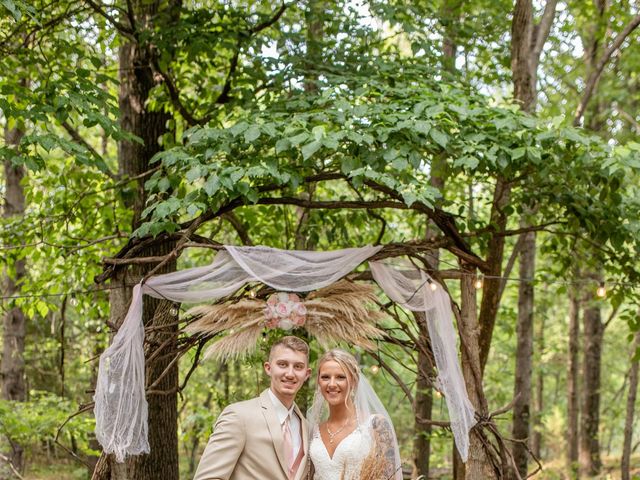 Hunter and Erin&apos;s Wedding in Herrin, Illinois 63