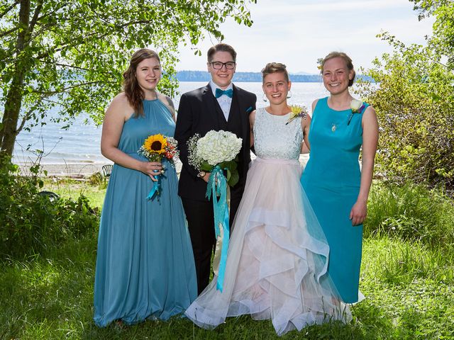 Jordan and Jessica&apos;s Wedding in Anderson Island, Washington 30