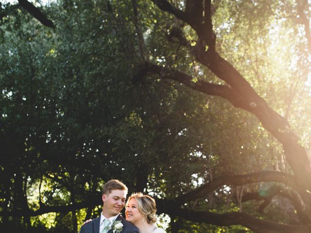 Sean and Miranda&apos;s Wedding in Fort Worth, Texas 19