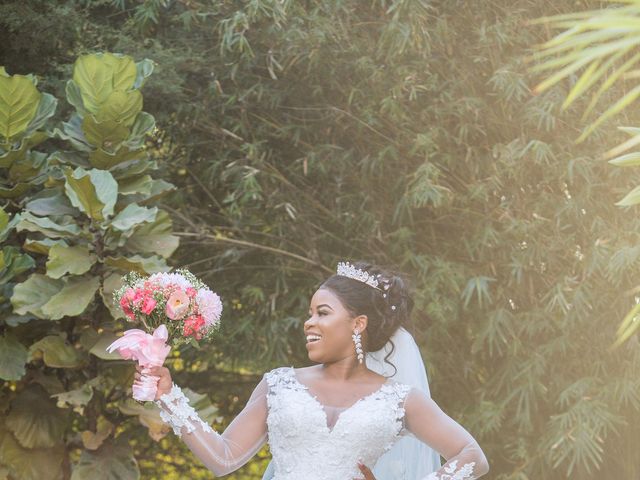 John and Hildarose&apos;s Wedding in Los Angeles, California 20