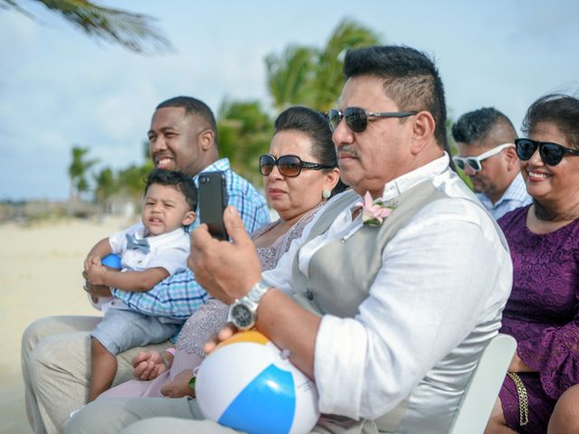 Romeo and Samantha&apos;s Wedding in Punta Cana, Dominican Republic 33