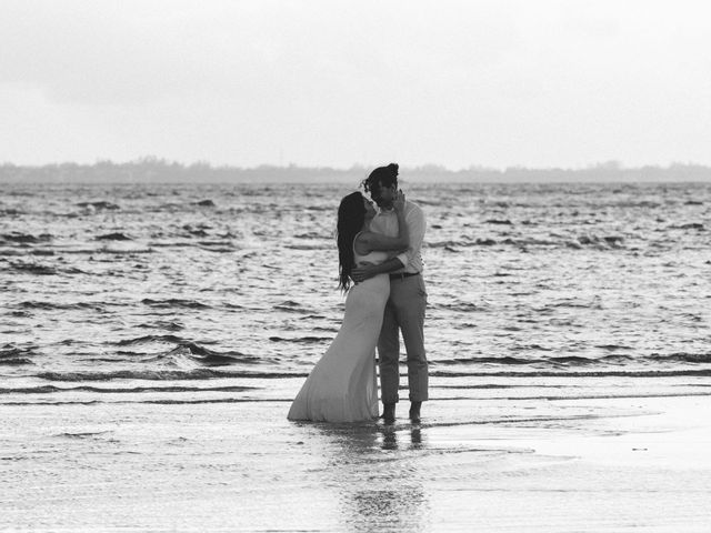 Heather and Kurt&apos;s Wedding in Fort Myers Beach, Florida 20