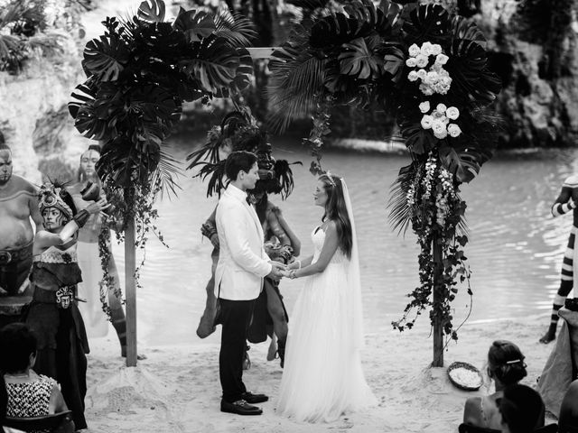 Terry and Mishaela&apos;s Wedding in Playa del Carmen, Mexico 14
