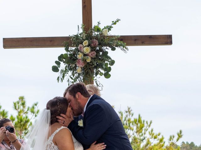 Jonathan and Taylor&apos;s Wedding in Lyons, Georgia 10