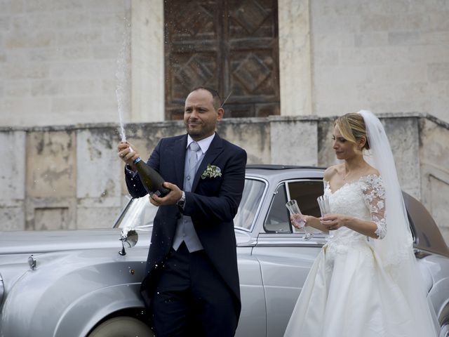 Lucy and Flavio&apos;s Wedding in Rome, Italy 43