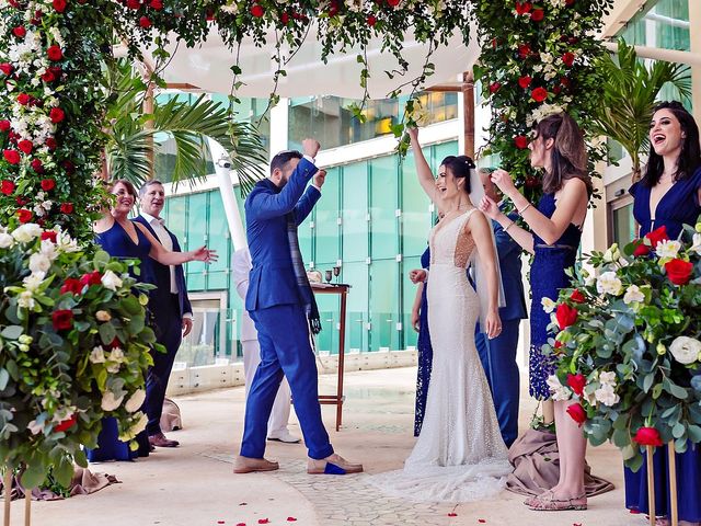 Daniel and Laurie&apos;s Wedding in Cancun, Mexico 32