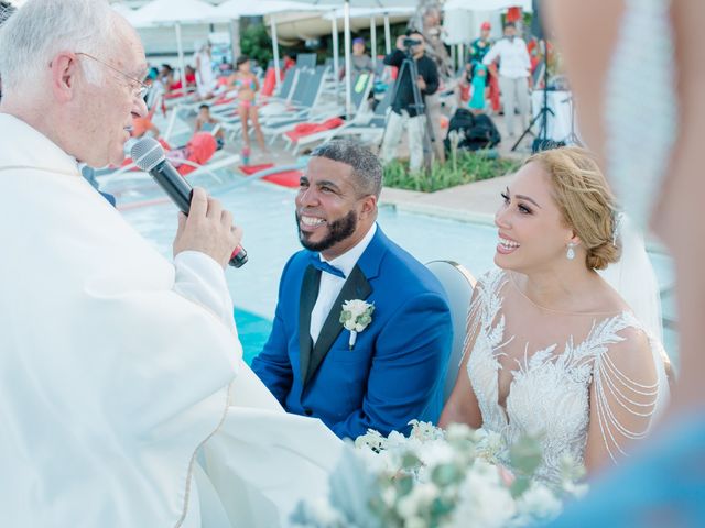 Alex and Alba&apos;s Wedding in Cancun, Mexico 42