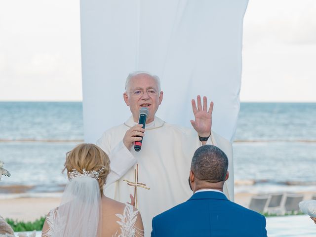 Alex and Alba&apos;s Wedding in Cancun, Mexico 43