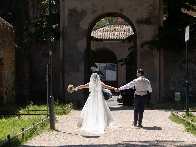 Mara and Michael&apos;s Wedding in Rome, Italy 15