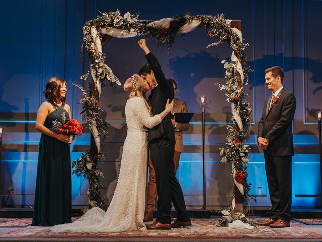 Ryan and Brittany&apos;s Wedding in Saint Louis, Missouri 17