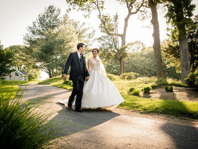 Stephen and Elena&apos;s Wedding in Oyster Bay, New York 5