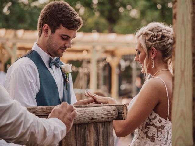 Joey and Autumn&apos;s Wedding in Yale, Oklahoma 18