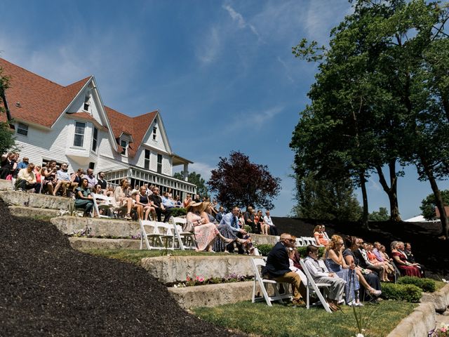 Allison and Brandon&apos;s Wedding in Buffalo, New York 78