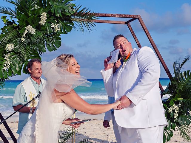 Joseph and Jodi&apos;s Wedding in Cancun, Mexico 35