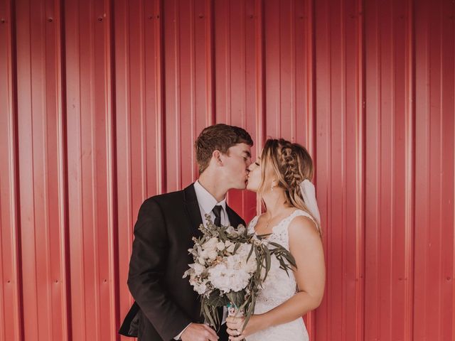 Tate and Baylee&apos;s Wedding in Coweta, Oklahoma 29