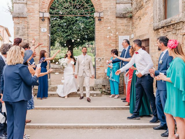 Alessandro and Stefania&apos;s Wedding in Castiglione d&apos;Orcia, Italy 11