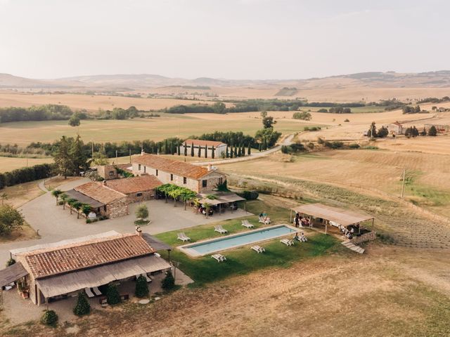 Alessandro and Stefania&apos;s Wedding in Castiglione d&apos;Orcia, Italy 31