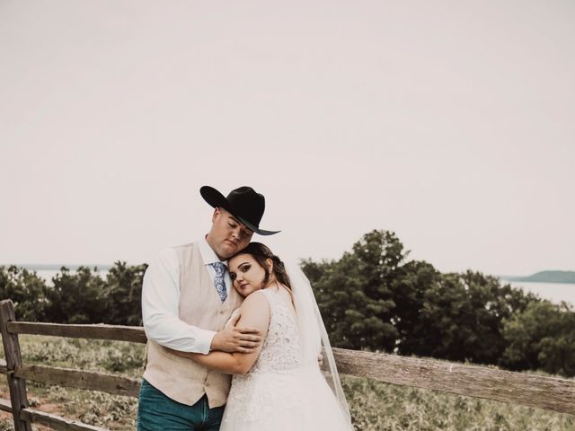Michael and Emma&apos;s Wedding in Oologah, Oklahoma 18