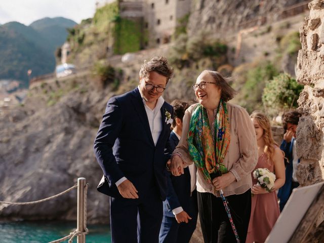 Marie and William&apos;s Wedding in Salerno, Italy 35