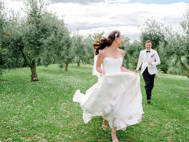 Marcus and Cristine's Wedding in Tuscany, Italy 6