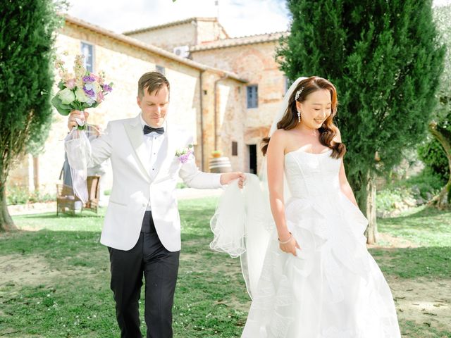 Marcus and Cristine's Wedding in Tuscany, Italy 49