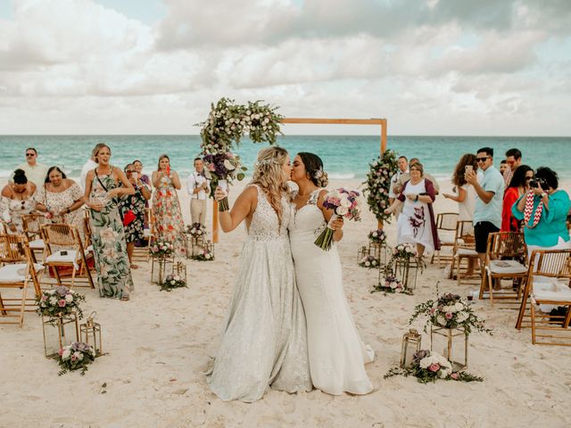 Brandi and Abby&apos;s Wedding in Cancun, Mexico 1