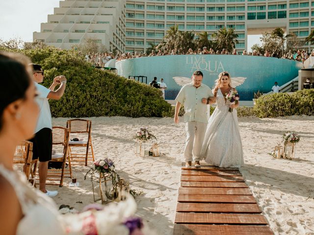 Brandi and Abby&apos;s Wedding in Cancun, Mexico 7