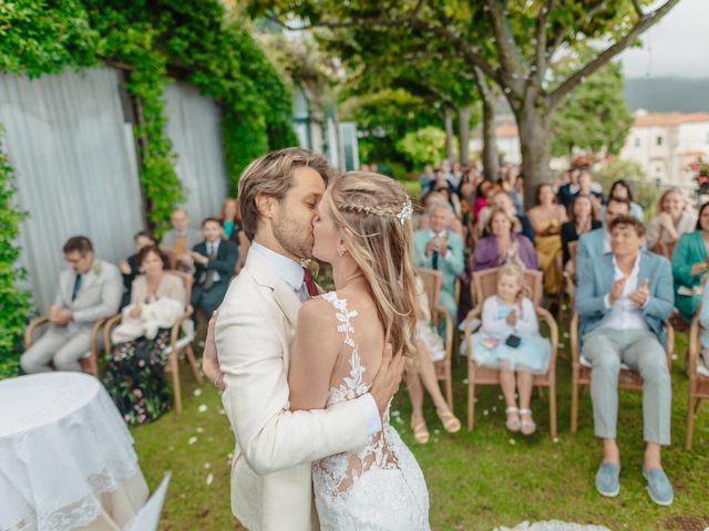 Mate and Milou&apos;s Wedding in Salerno, Italy 25