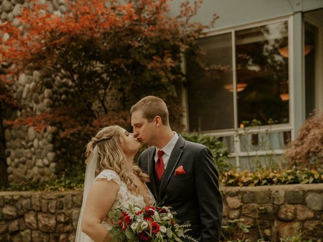 Sean and Lauren&apos;s Wedding in Ann Arbor, Michigan 28