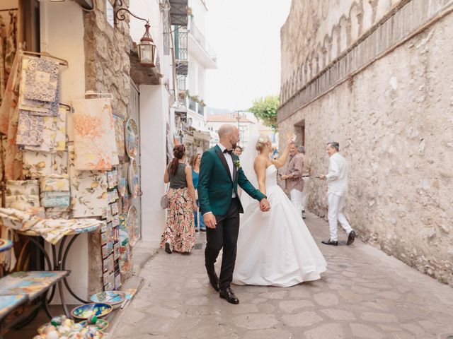 Shaun and Leanne&apos;s Wedding in Salerno, Italy 33