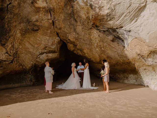 Jessalyn and Emily&apos;s Wedding in Cannon Beach, Oregon 25