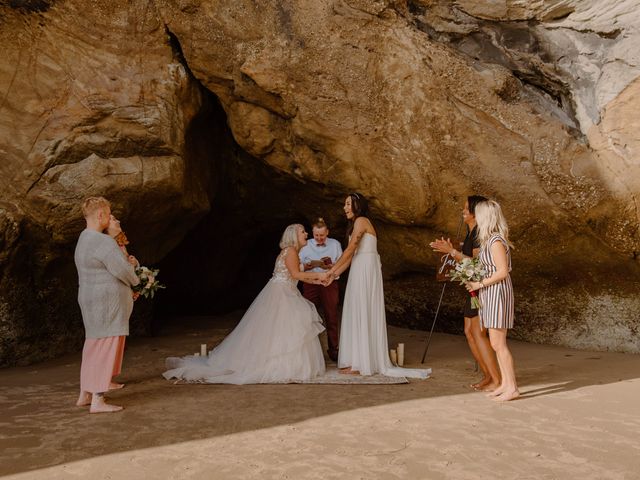 Jessalyn and Emily&apos;s Wedding in Cannon Beach, Oregon 53