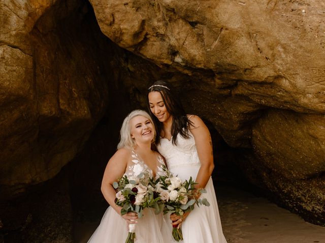 Jessalyn and Emily&apos;s Wedding in Cannon Beach, Oregon 62