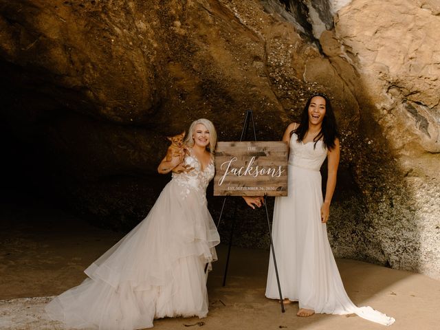 Jessalyn and Emily&apos;s Wedding in Cannon Beach, Oregon 76