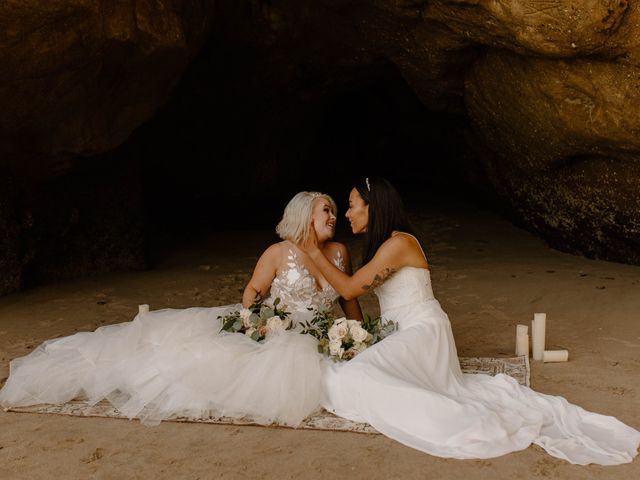 Jessalyn and Emily&apos;s Wedding in Cannon Beach, Oregon 78